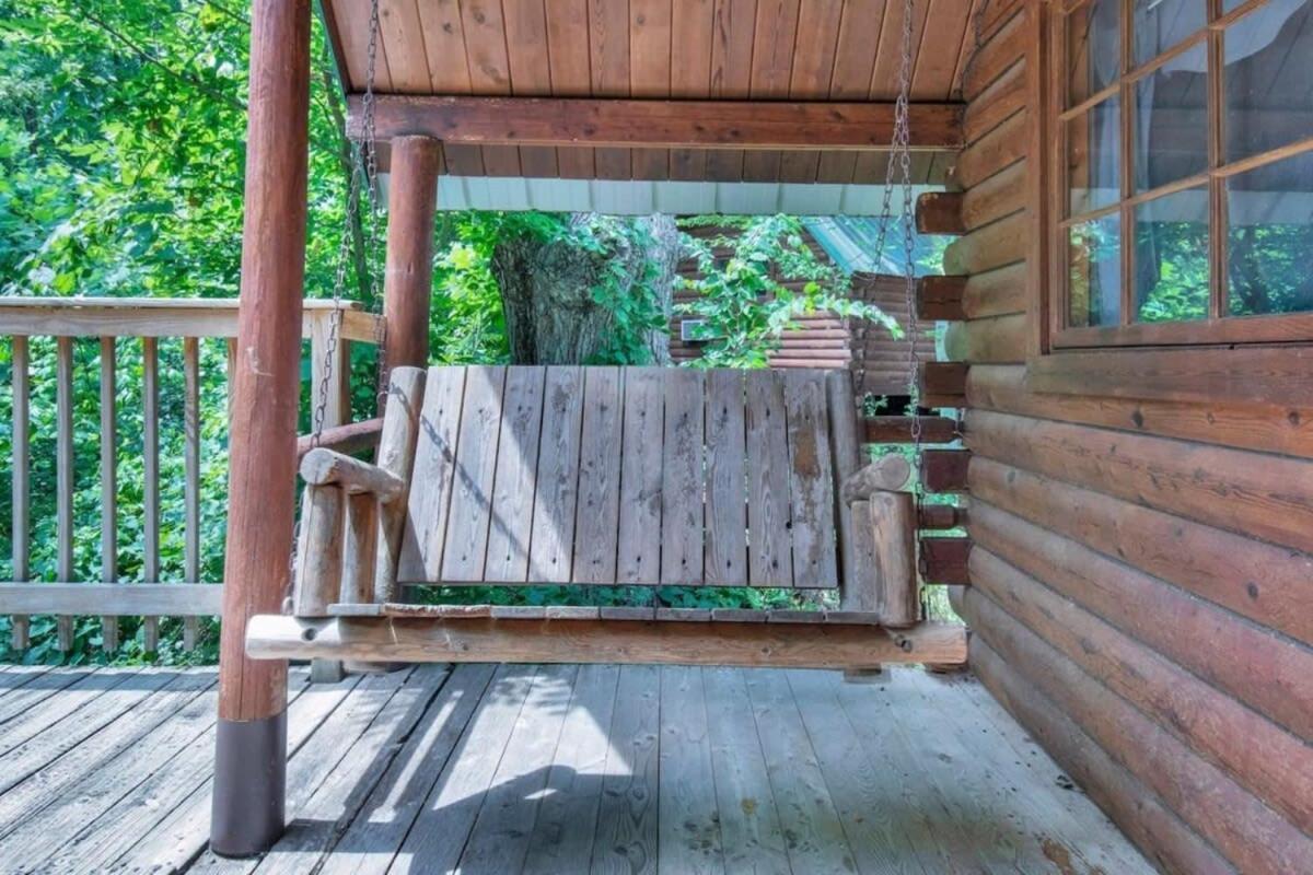 Secluded Rustic Cabin With Views Bloomington Zewnętrze zdjęcie